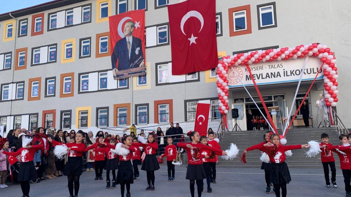 OKULUMUZDA 29 EKİM CUMHURİYET BAYRAMI COŞKUYLA KUTLANDI